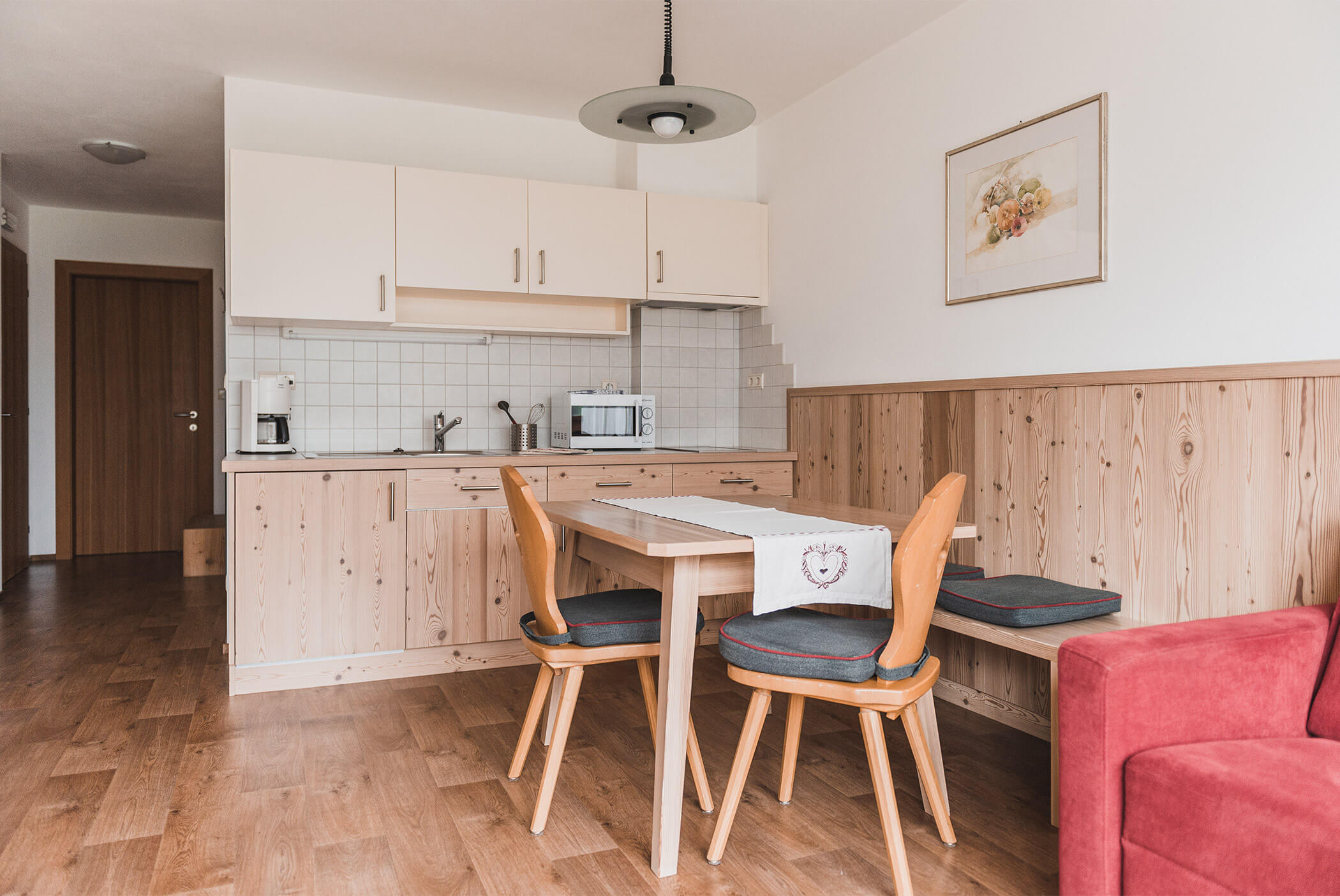 Apartment Rotwand - kitchen with sitting area